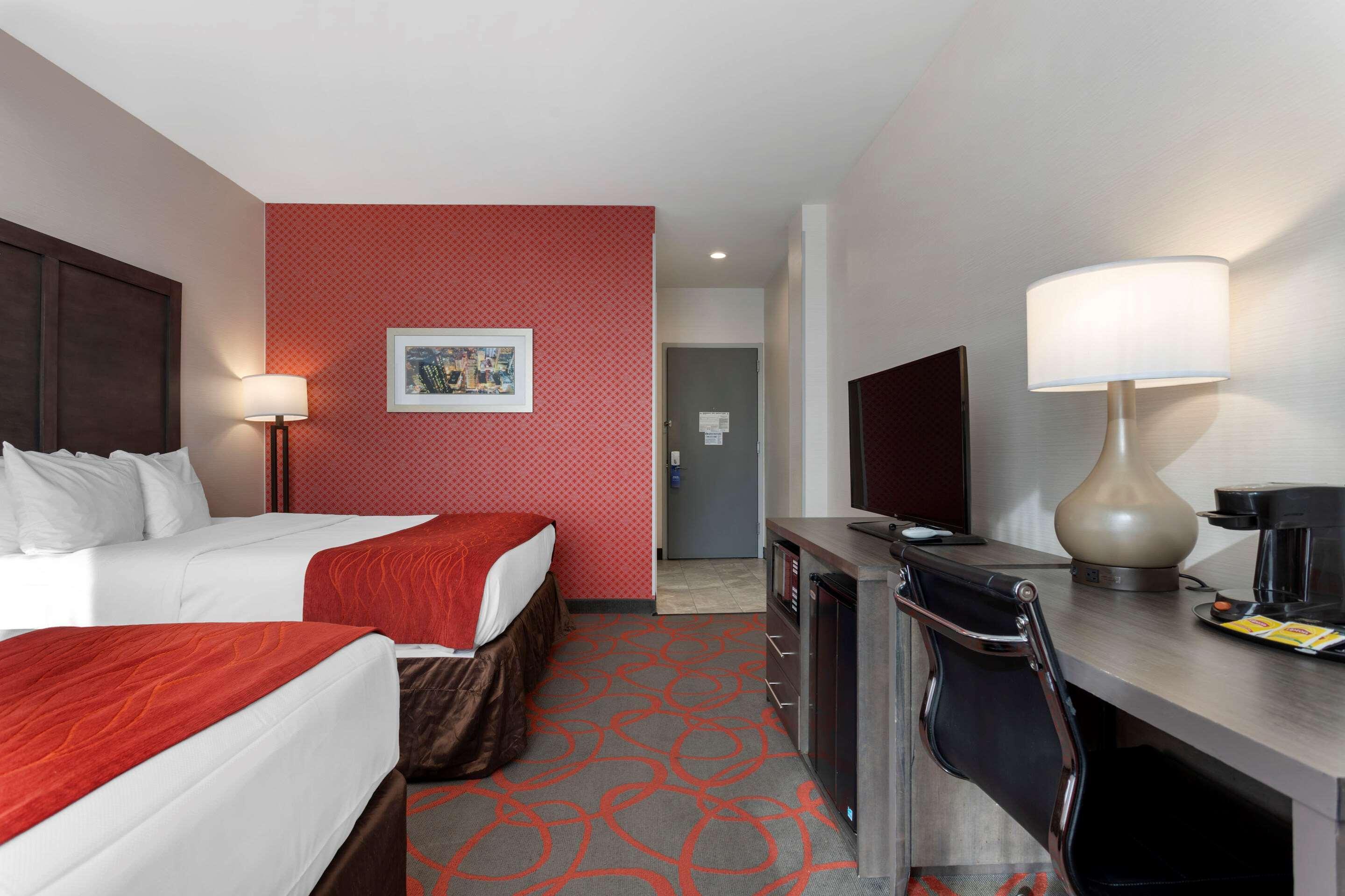 Comfort Inn & Suites Near Stadium New York Exterior foto